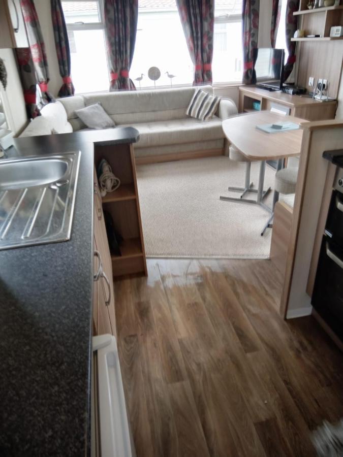Hotel Swift Loire Jaywick Sands Zewnętrze zdjęcie